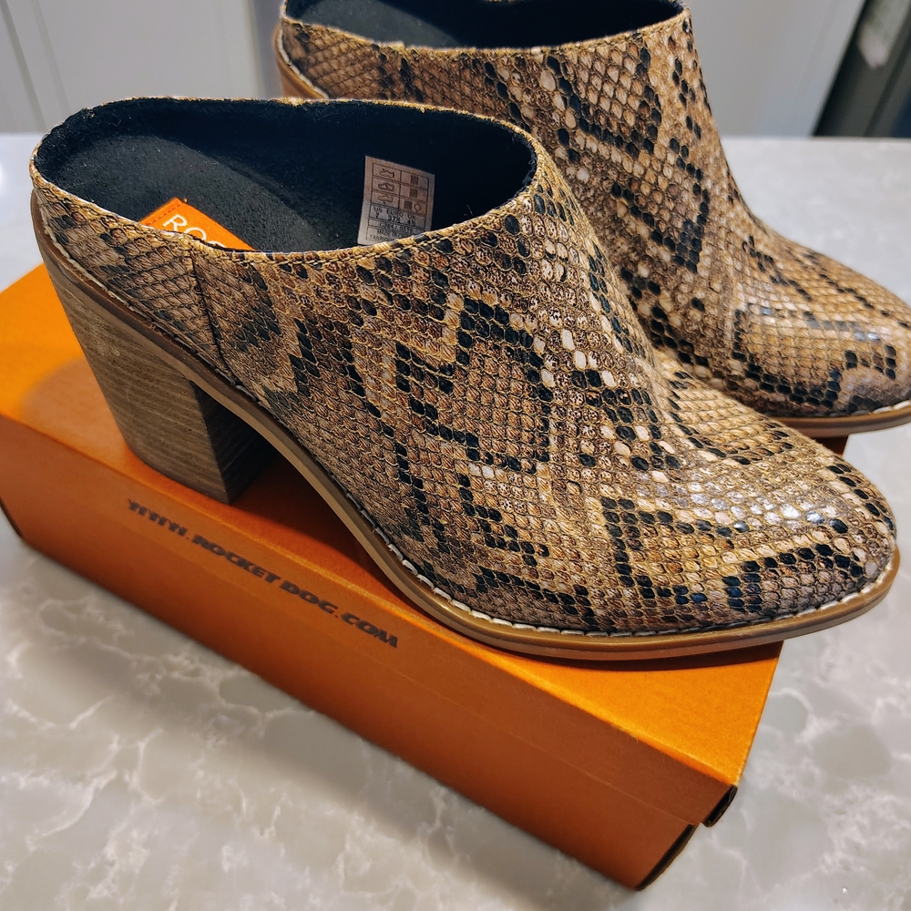 Rocket Dog Tan Snake Print Mules